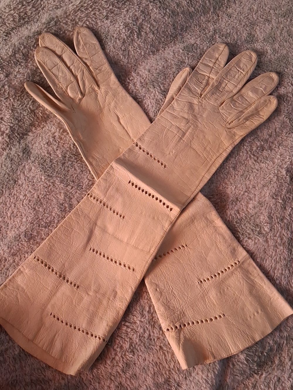 Vintage 50's Women's Long Cream Leather Opera Gloves